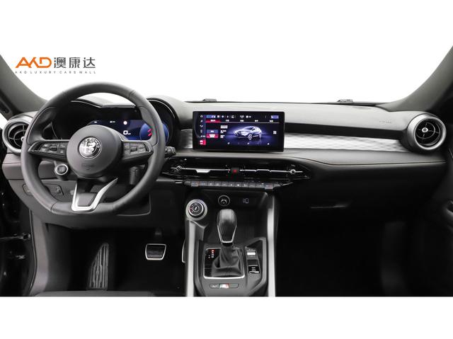 Alfa Romeo Tonale 2023 2.0 T 268 HP Veloce — фото 7