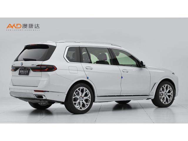 BMW X7 2023 x Drive 40i Leading — фото 4