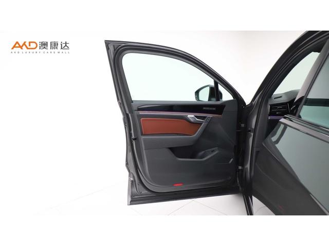 Volkswagen Touareg 2023 3.0 TSI — фото 10