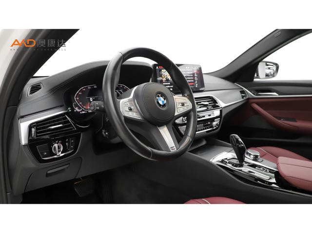 BMW 5-Series 2023 530 Li Leading M — фото 7