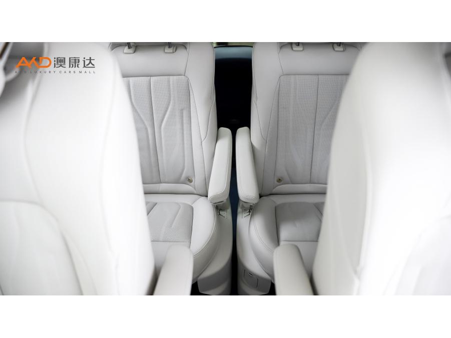 Buick GL8 PHEV 2024 1.5T мест