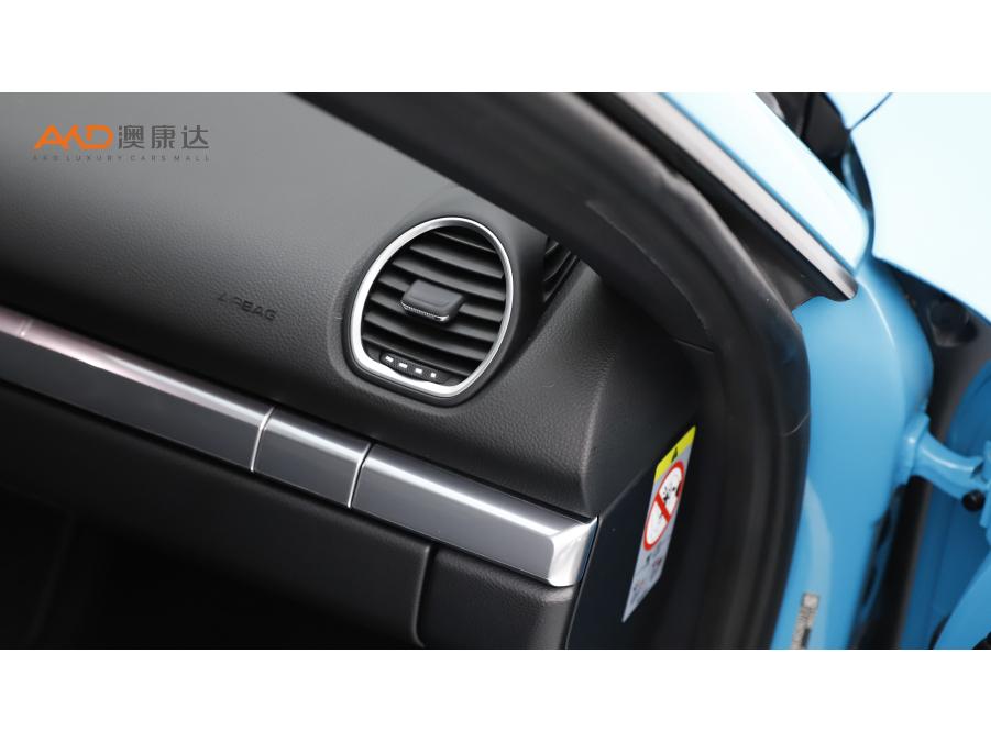 Porsche Cayman 2019 2.0T AT 2 мест