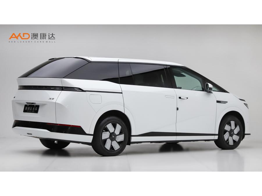 Xpeng X9 2025 650 Max