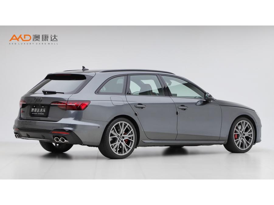Audi S4 2023 Темно-серый из Китая, фото 3