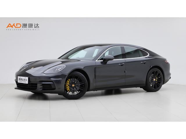 Porsche Panamera 2018 года выпуска