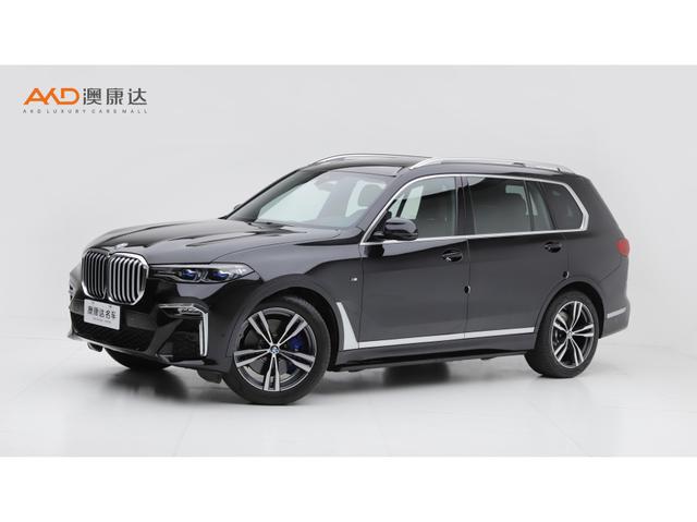 BMW X7 2021 года выпуска