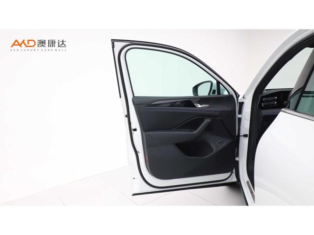 Volkswagen Tiguan L 2024 Pro 330 TSI 2 WDR-Line — фото 9