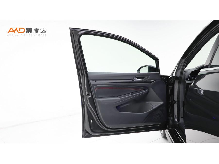 Volkswagen Golf 2021 Черный из Китая