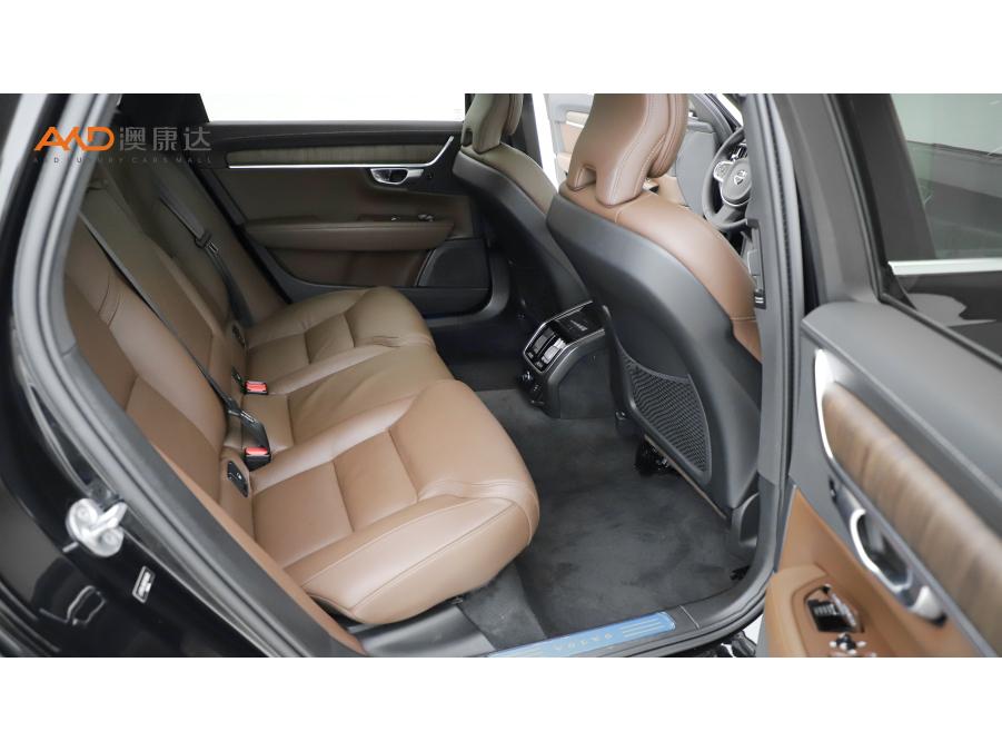 Volvo S90 2024 B5 Luxury