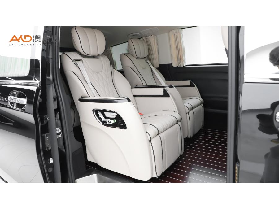 Mercedes-Benz Vito 2021 2.0T Elite 7 мест