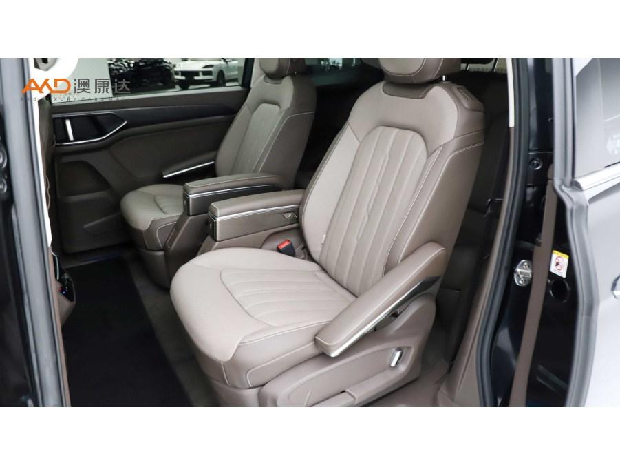 Volkswagen Viloran 2022 380TSI