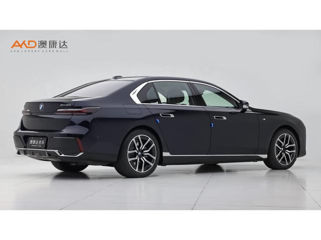 BMW i7 2023 Черный из Китая, фото 4