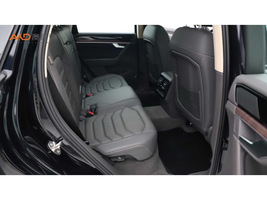 Volkswagen Touareg 2021 3.0TSI Sport