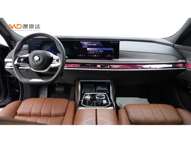 BMW 7-Series 2023 740 Li — фото 6