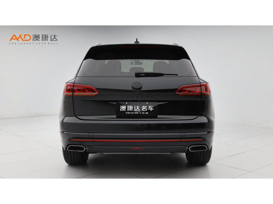 Volkswagen Touareg 2021 Черный из Китая, фото 3
