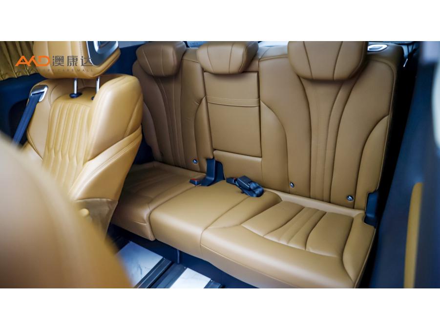 Hongqi HQ9