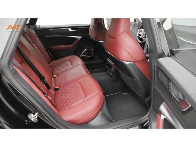 Audi A7L 2023 55 TFSI quattro S-line — фото 10