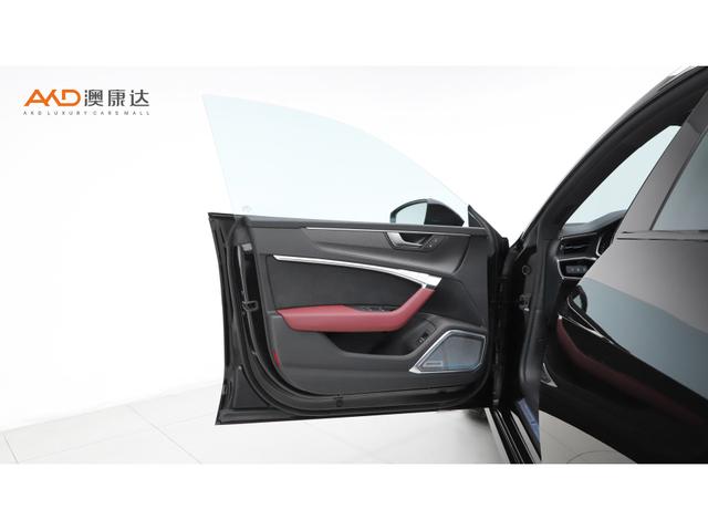 Audi A7L 2023 55 TFSI quattro S-line — фото 9