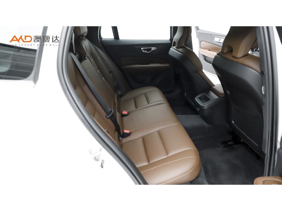 Volvo V60 2024 B5 Luxury