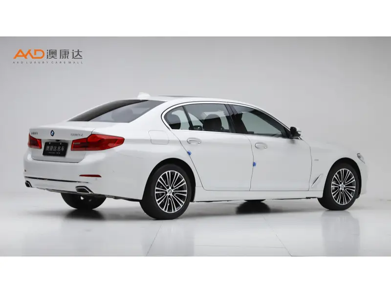 BMW 5 Series — фото 4