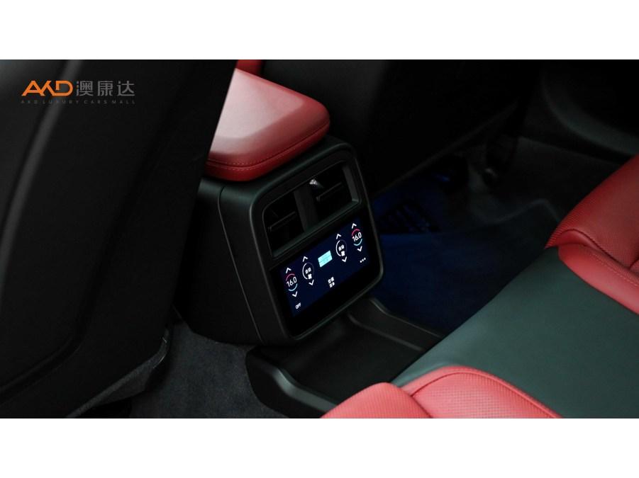 Porsche Taycan 2023 4 мест