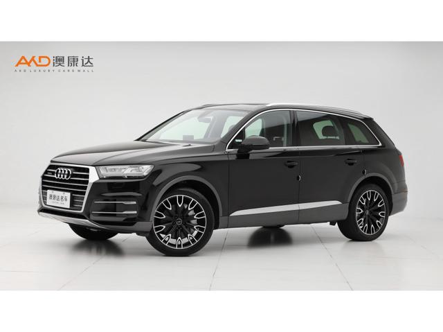 Audi Q7 2018 года выпуска