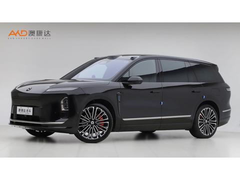 Nio ES8