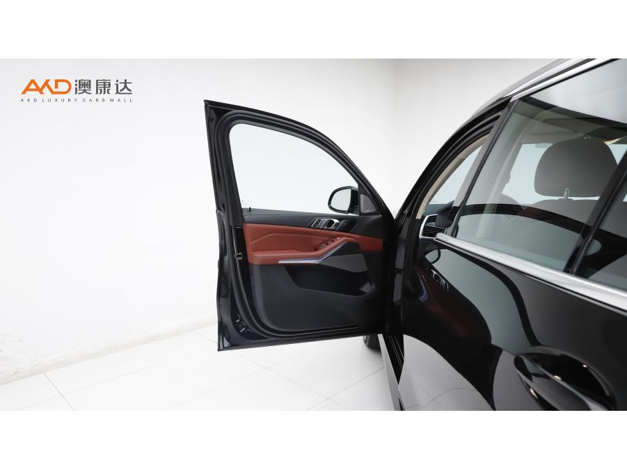 BMW X5 2022 xDrive 30Li Premium M Sport