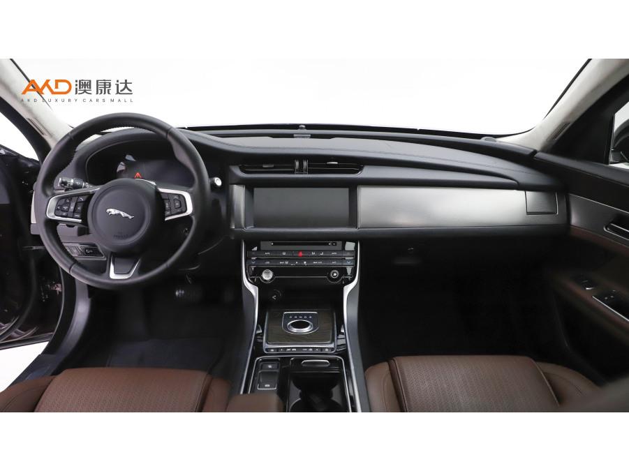 Jaguar XFL, фото 6