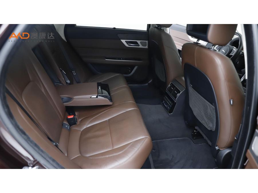 Jaguar XFL, фото 10
