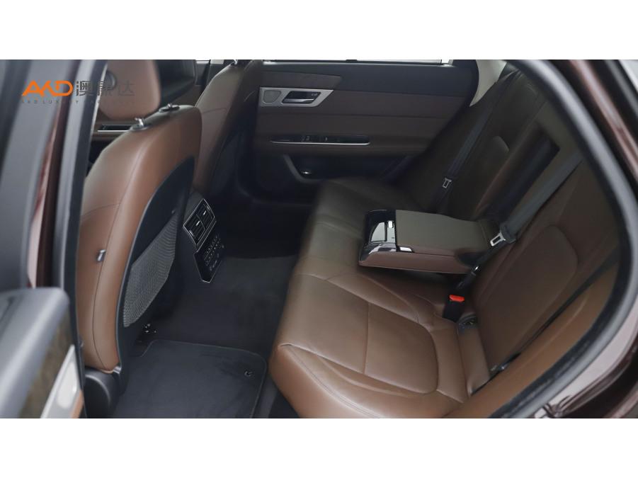 Jaguar XFL, фото 8