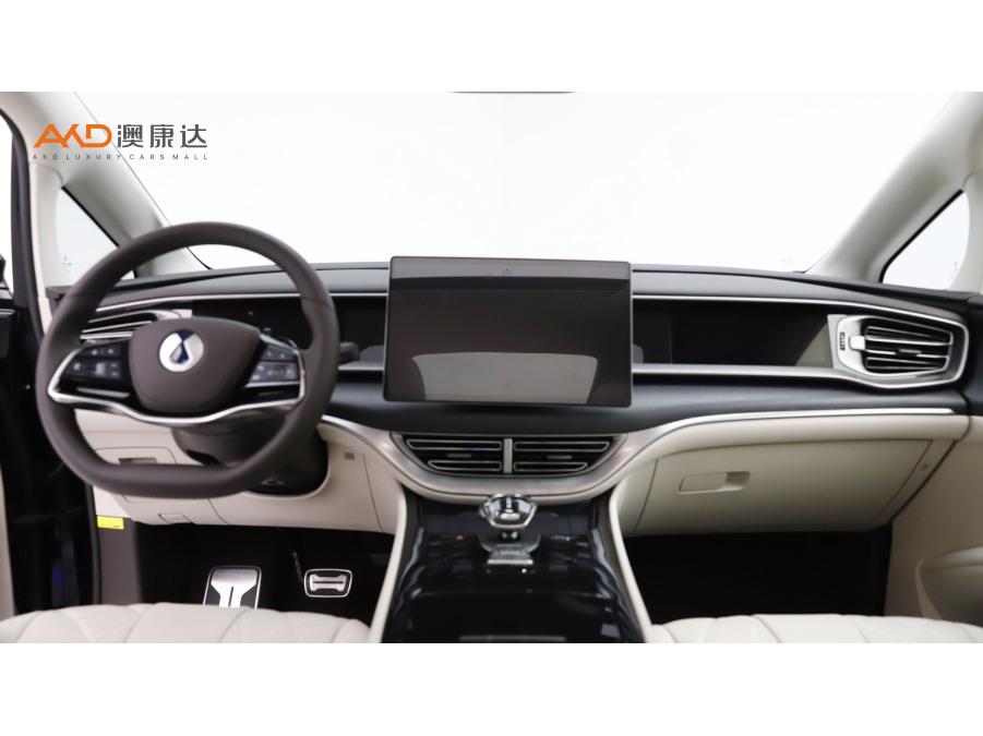 Denza D9 DM 2025 Smart Drive 1020 Flagship