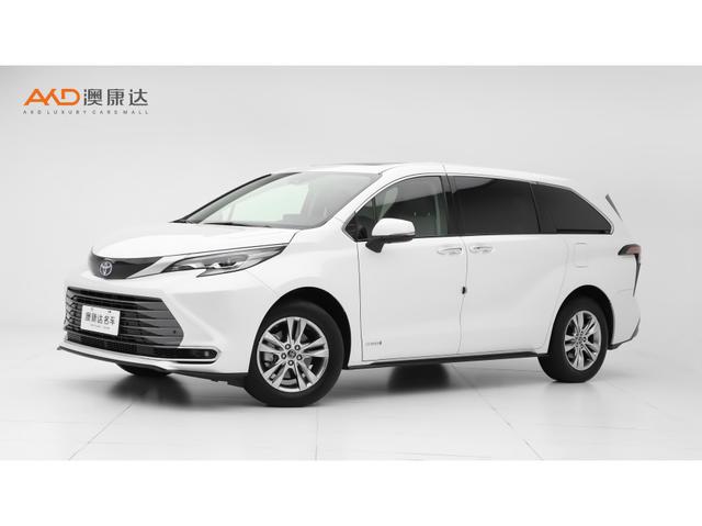Toyota Sienna 2023 года выпуска