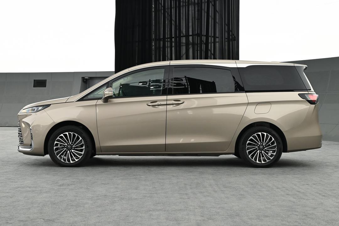 Buick GL8 PHEV 2026, фото 4