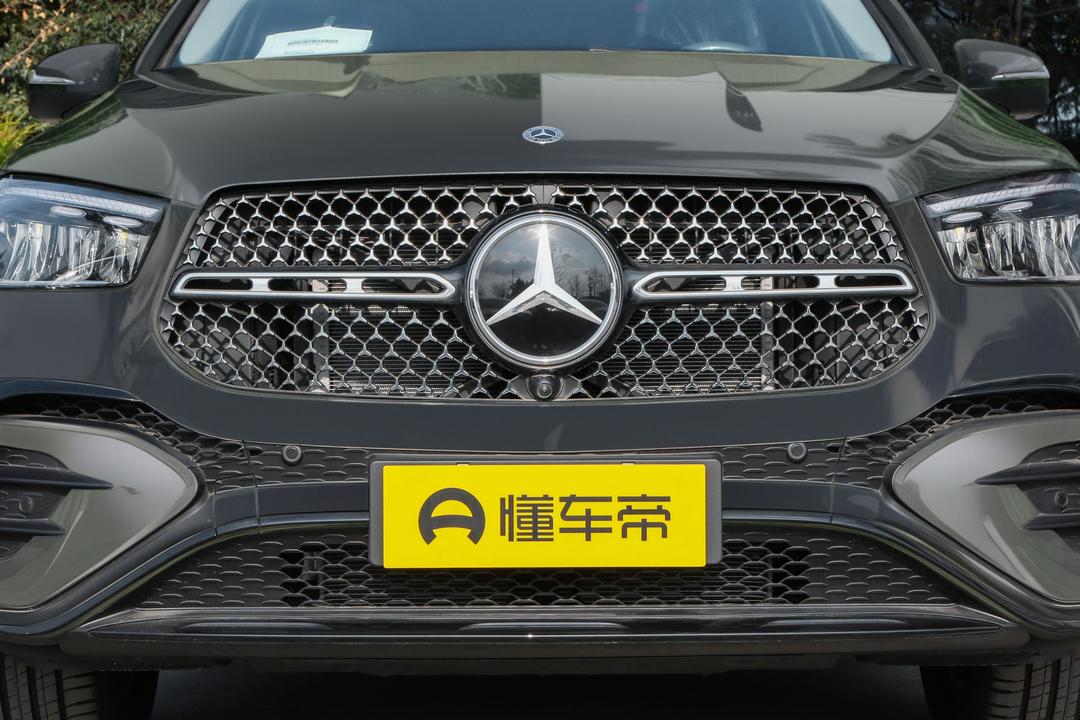 Mercedes-Benz GLE Coupe 2026, фото 9