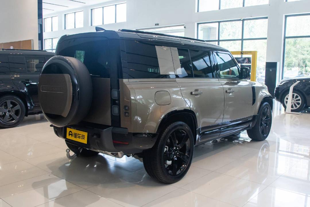 Land Rover Defender 2026, фото 8