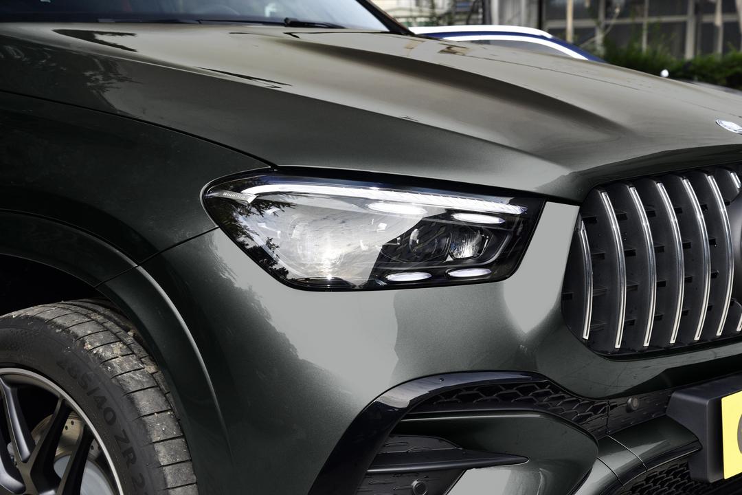 Mercedes-Benz GLE AMG 2026, фото 9