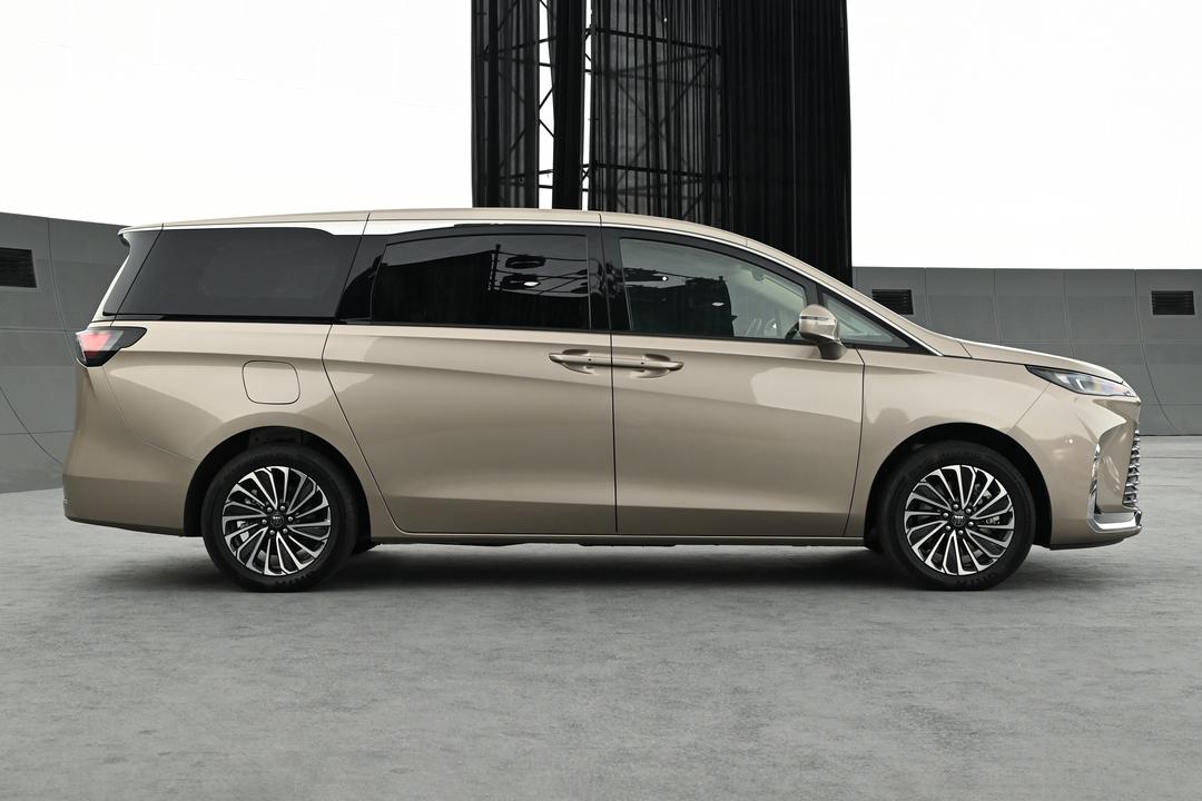 Buick GL8 PHEV 2026, фото 8