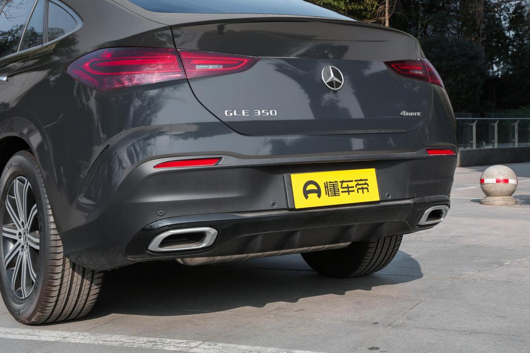 Mercedes-Benz GLE Coupe 2026, фото 13