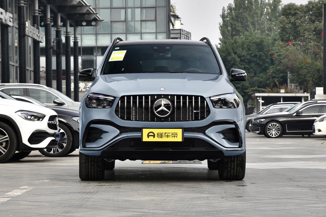 Mercedes-Benz GLE AMG 2026, фото 13