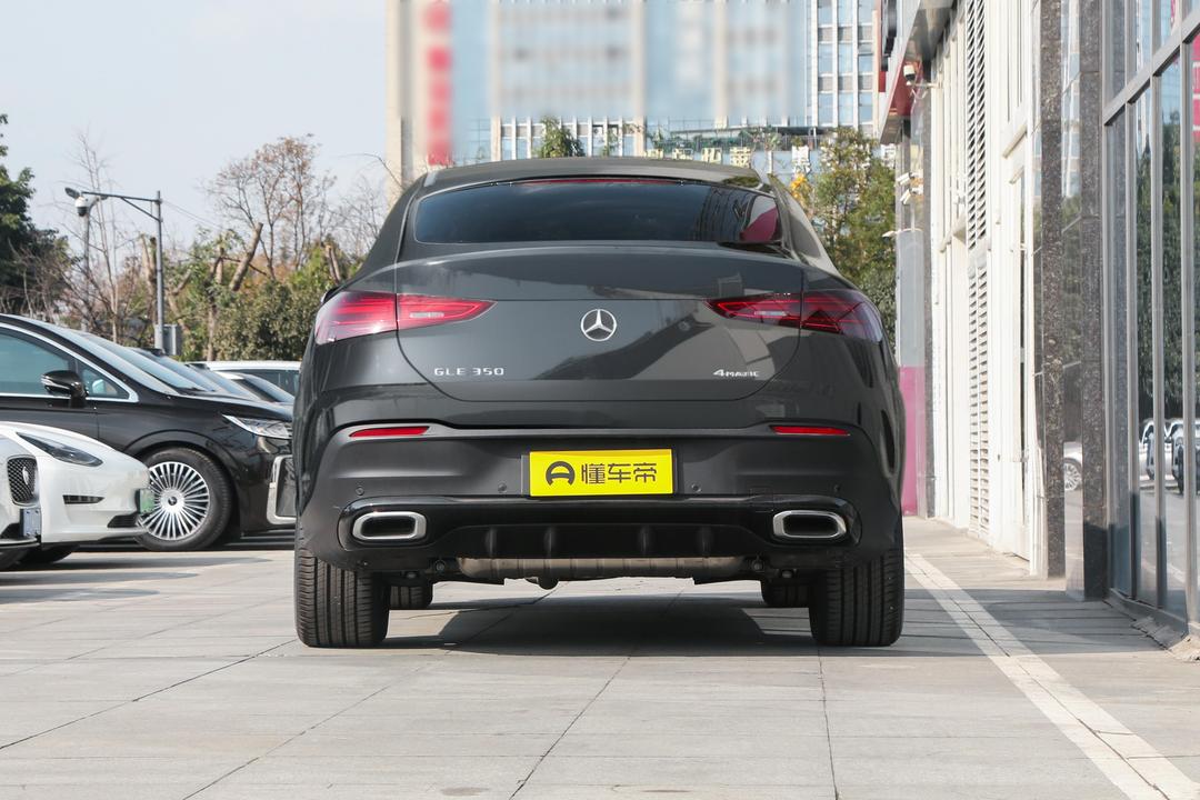 Mercedes-Benz GLE Coupe 2026, фото 6